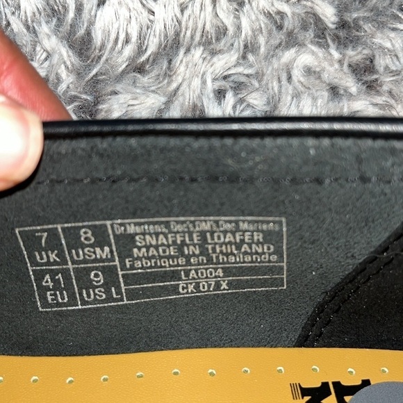 Dr. Martens Adrian Snaffle Leopard Hair Loafer Shoes Black US woman’s 9 - Picture 4 of 5